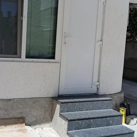 студио в центъра на град бургас. Burgas